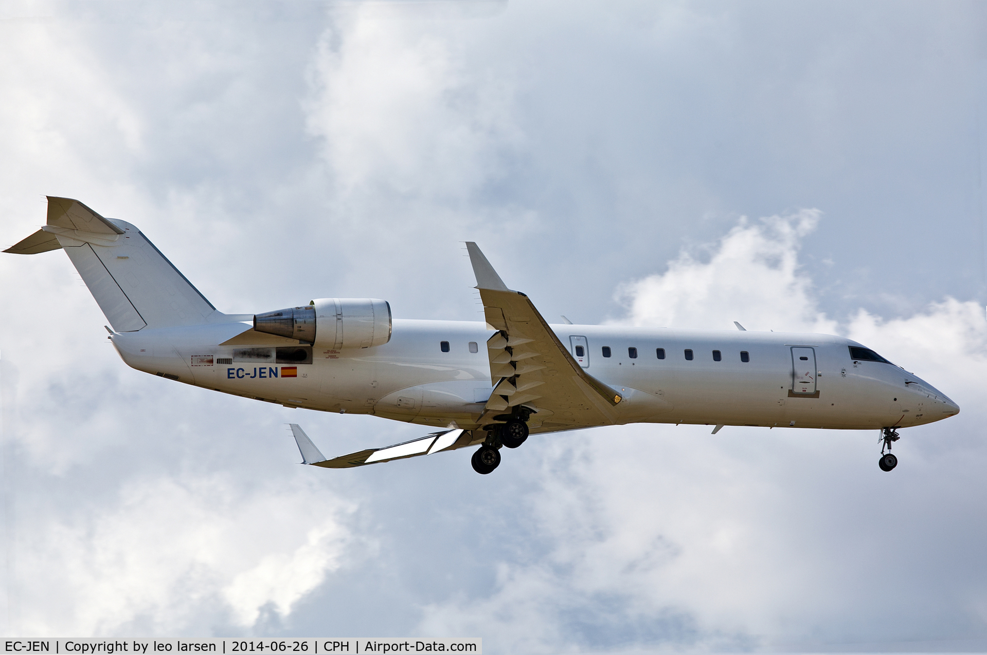 EC-JEN, 2005 Bombardier CRJ-200ER (CL-600-2B19) C/N 7958, Copenhagen 26.6.2014