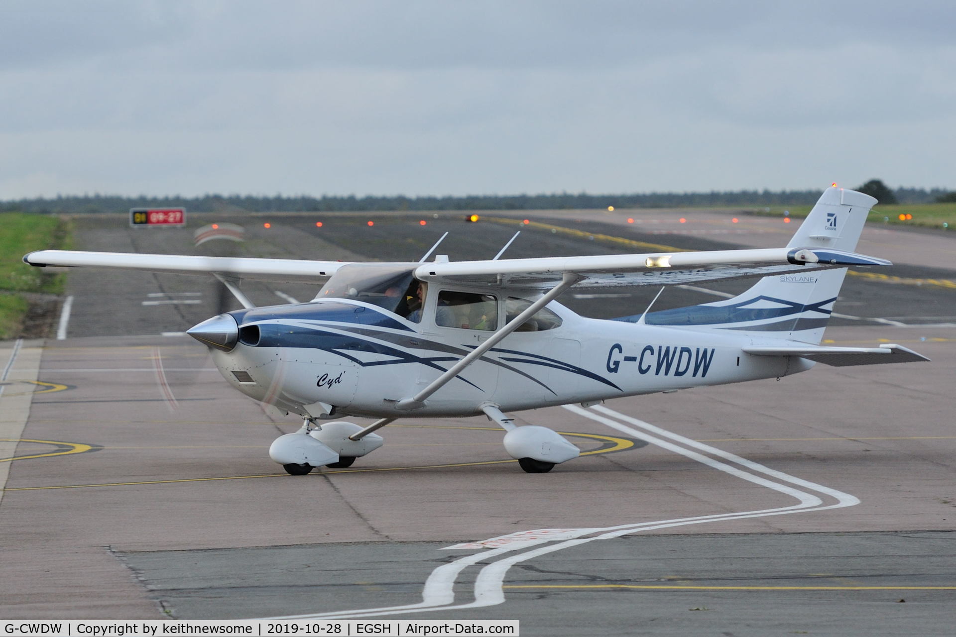 G-CWDW, 2007 Cessna 182T Skylane C/N 18281946, Arriving at Norwich from Cambridge.
