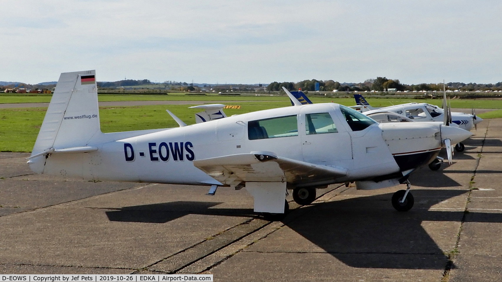 D-EOWS, Mooney M20J 201 MSE 201 C/N 24-1227, At Aachen.