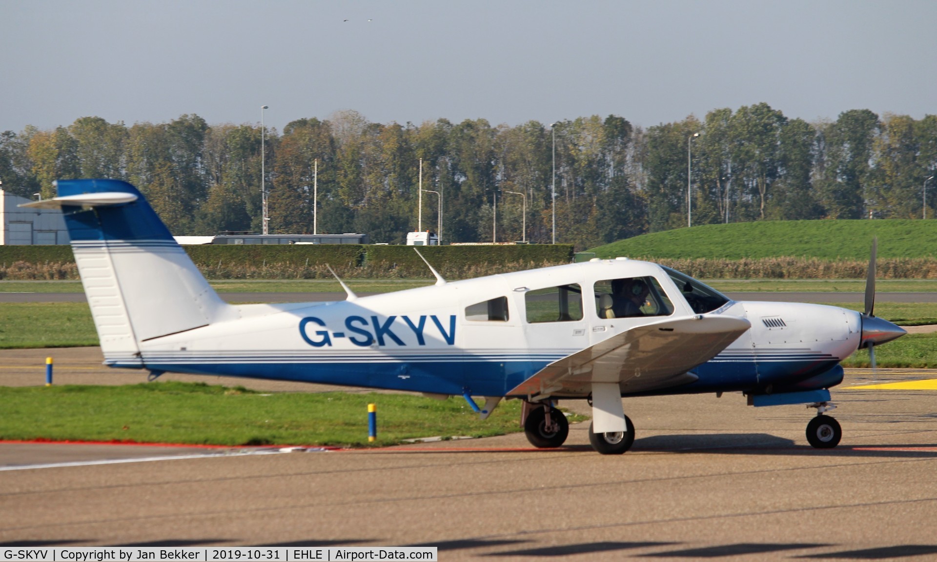 G-SKYV, 1980 Piper PA-28RT-201T Turbo Arrow IV C/N 28R-8031132, Lelystad Airport