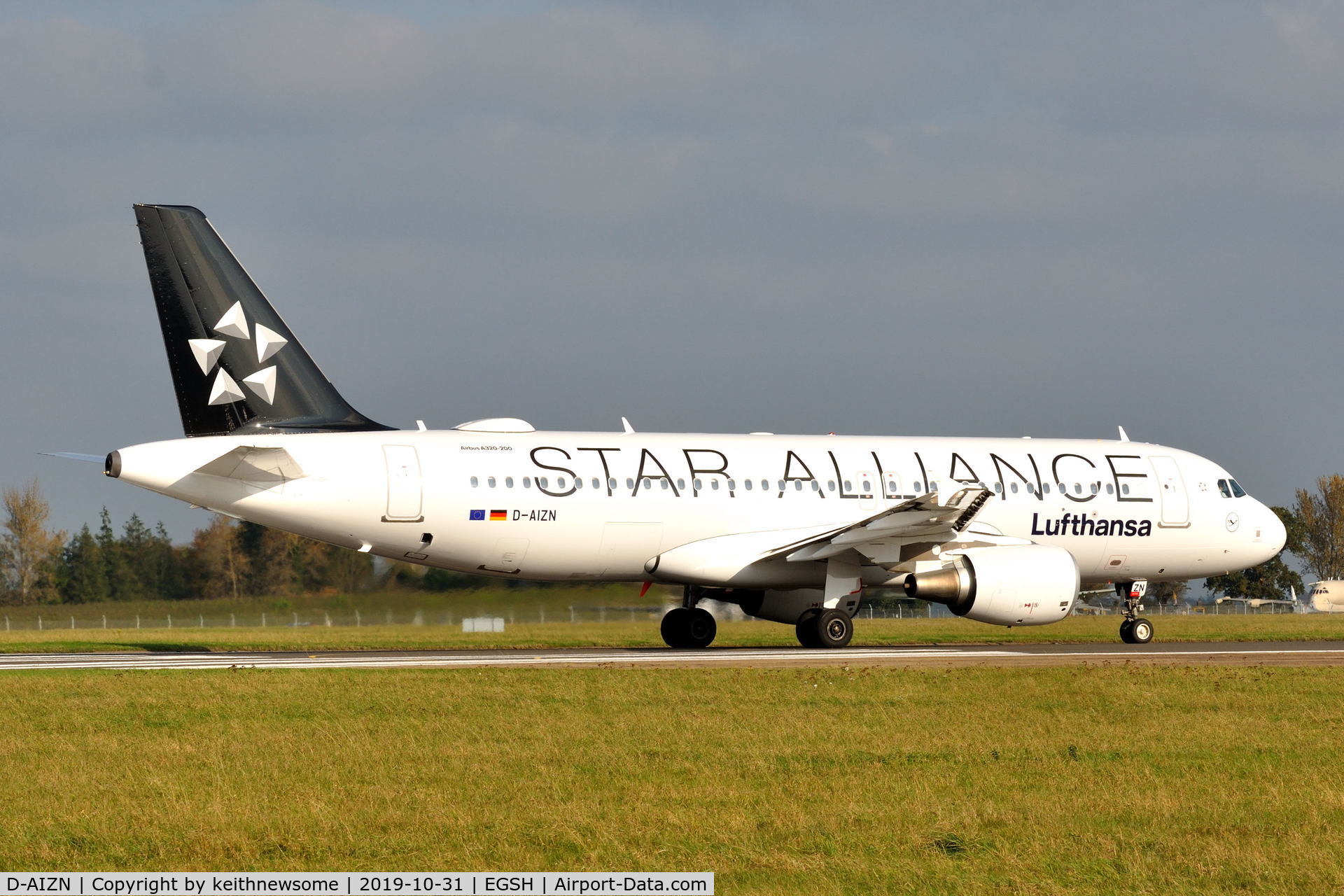 D-AIZN, 2012 Airbus A320-214 C/N 5425, Leaving Norwich for Munich with Star Alliance colour scheme.