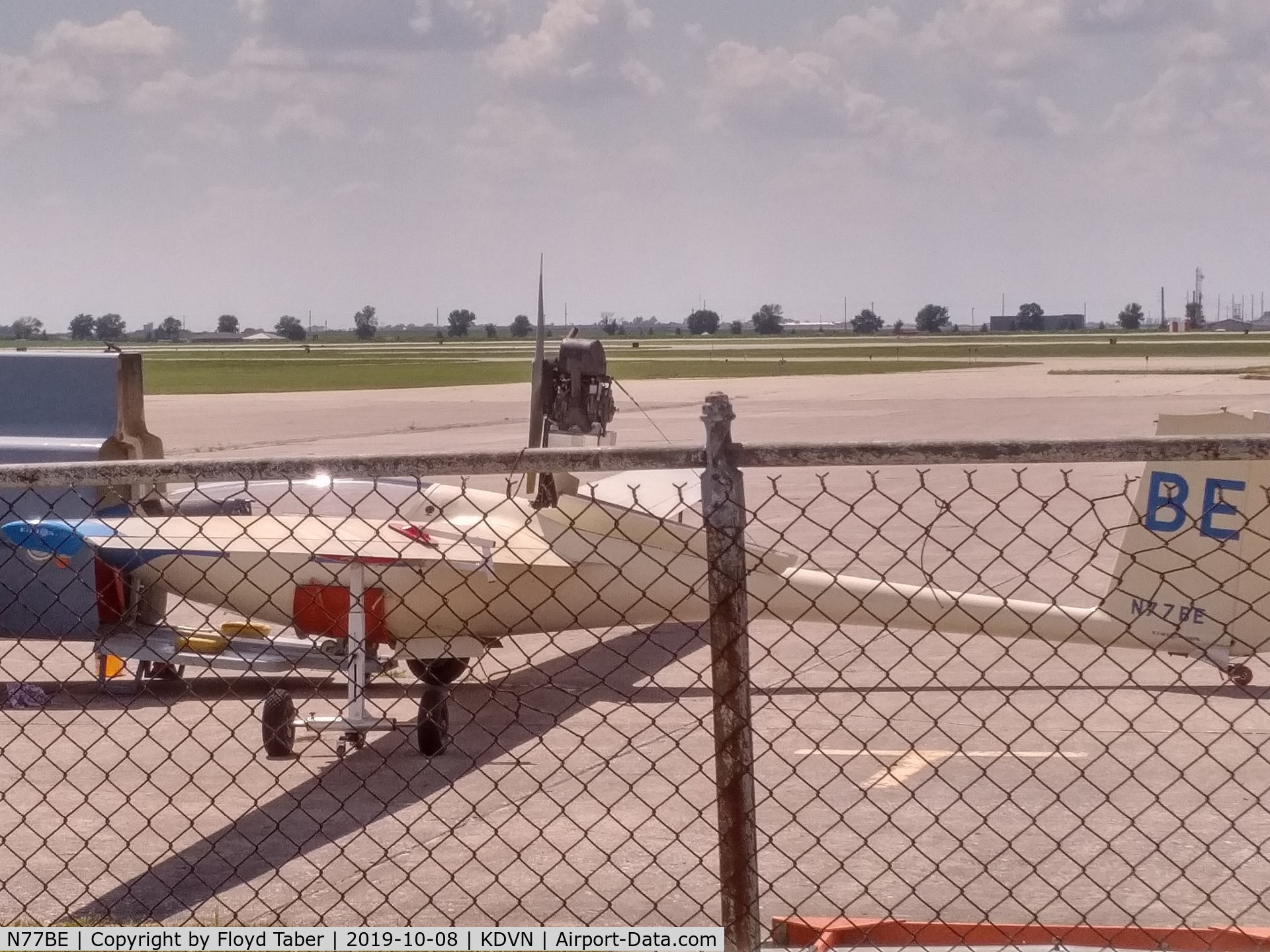 N77BE, Eiriavion Pik-20E C/N 20284, Getting it ready to put back in the hangar