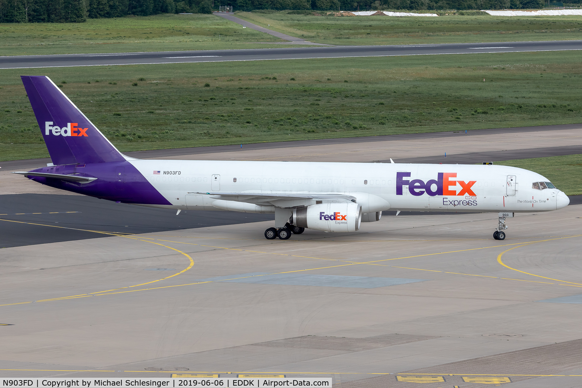 N903FD, 1993 Boeing 757-2B7 C/N 27124, N903FD - Boeing 757-2B7(SF) - Federal Express (FedEx)