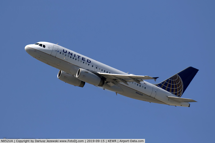 N852UA, 2002 Airbus A319-131 C/N 1671, Airbus A319-131 - United Airlines  C/N 1671, N852UA