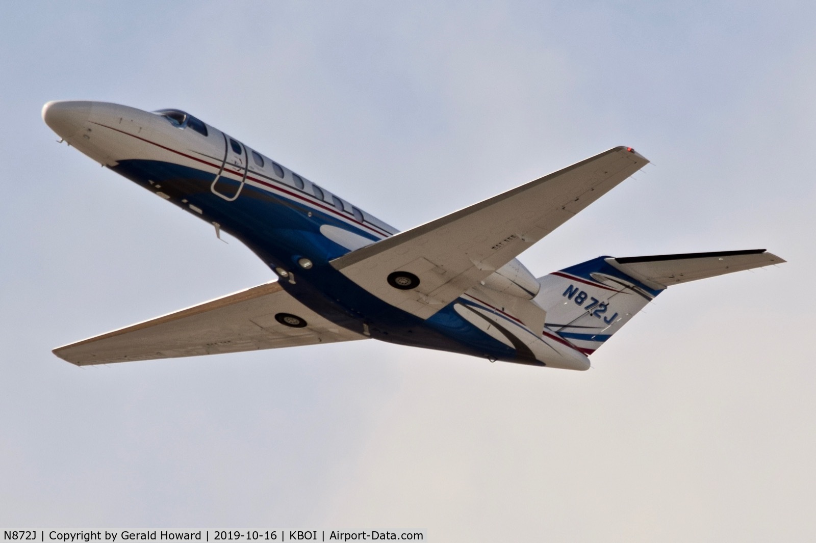 N872J, 2015 Cessna 525B CitationJet CJ3 C/N 525B-0477, Take off from 10L.