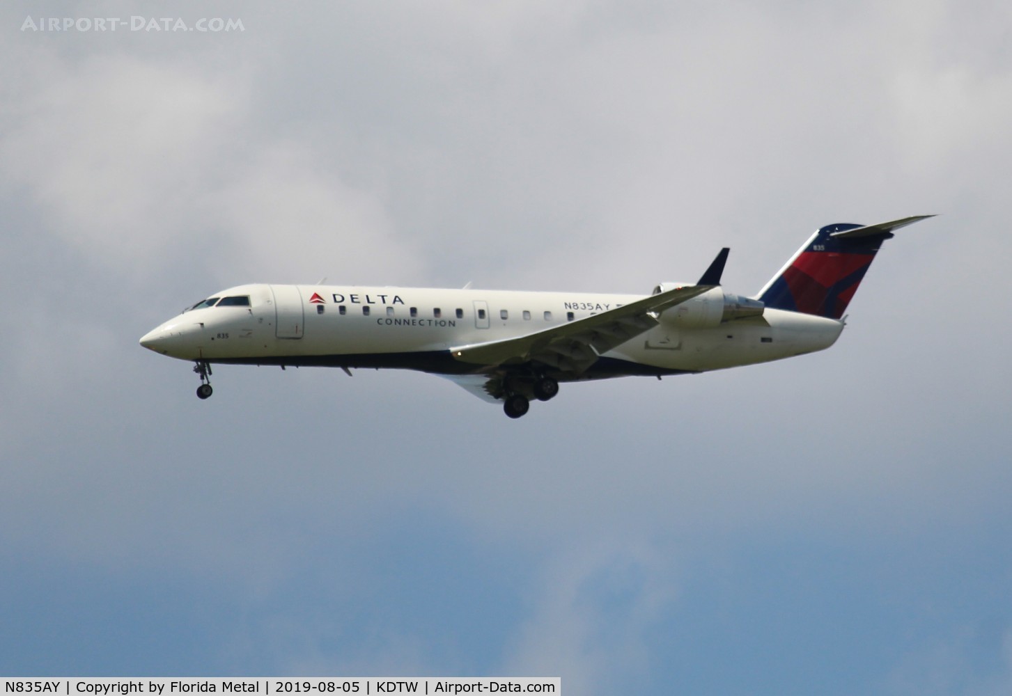 N835AY, 2005 Bombardier CRJ-200ER (CL-600-2B19) C/N 8035, Delta Connection