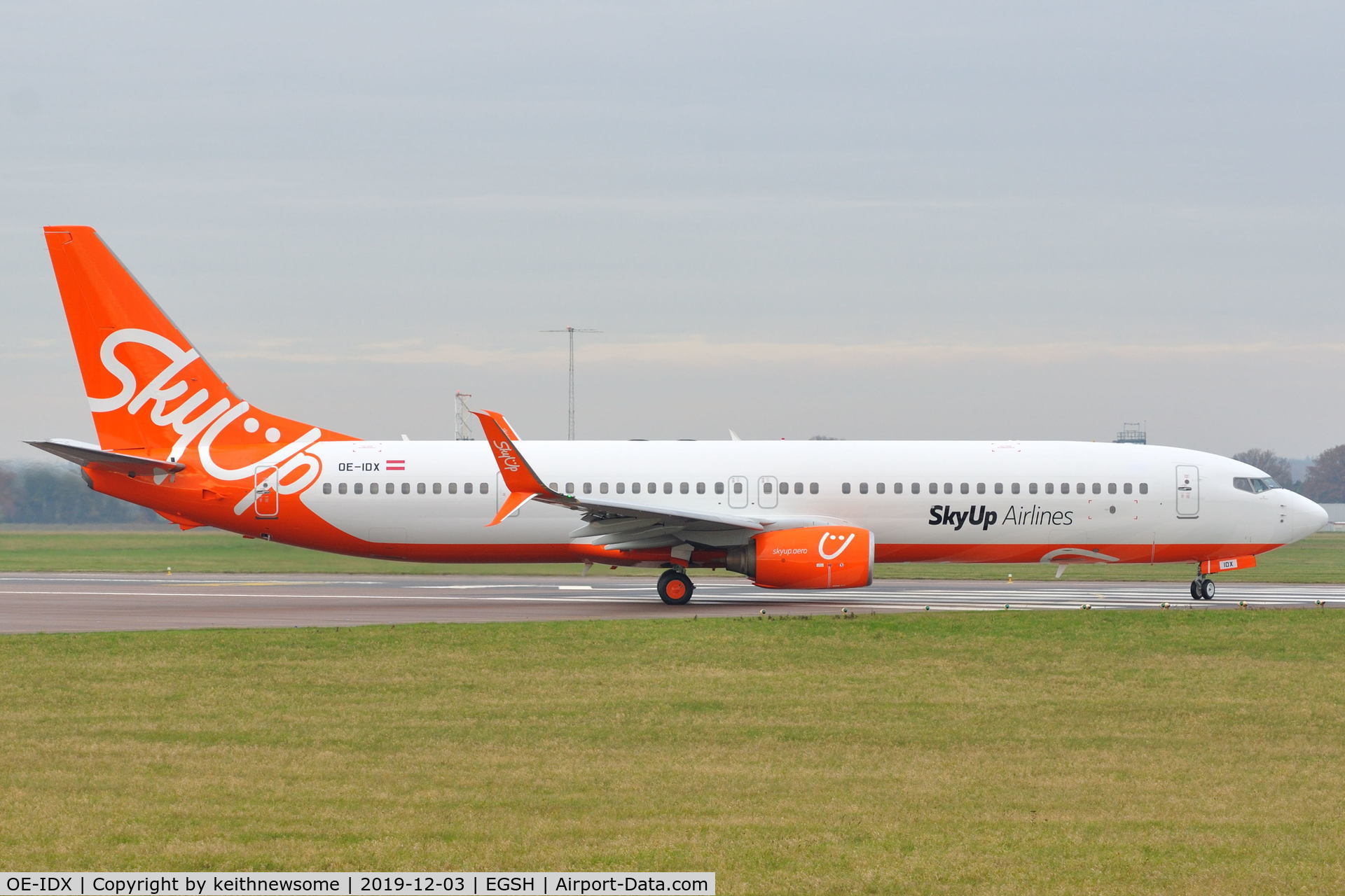 OE-IDX, Boeing 737-900/ER C/N 35225, Leaving Norwich for small air test prior to returning to Lasham.