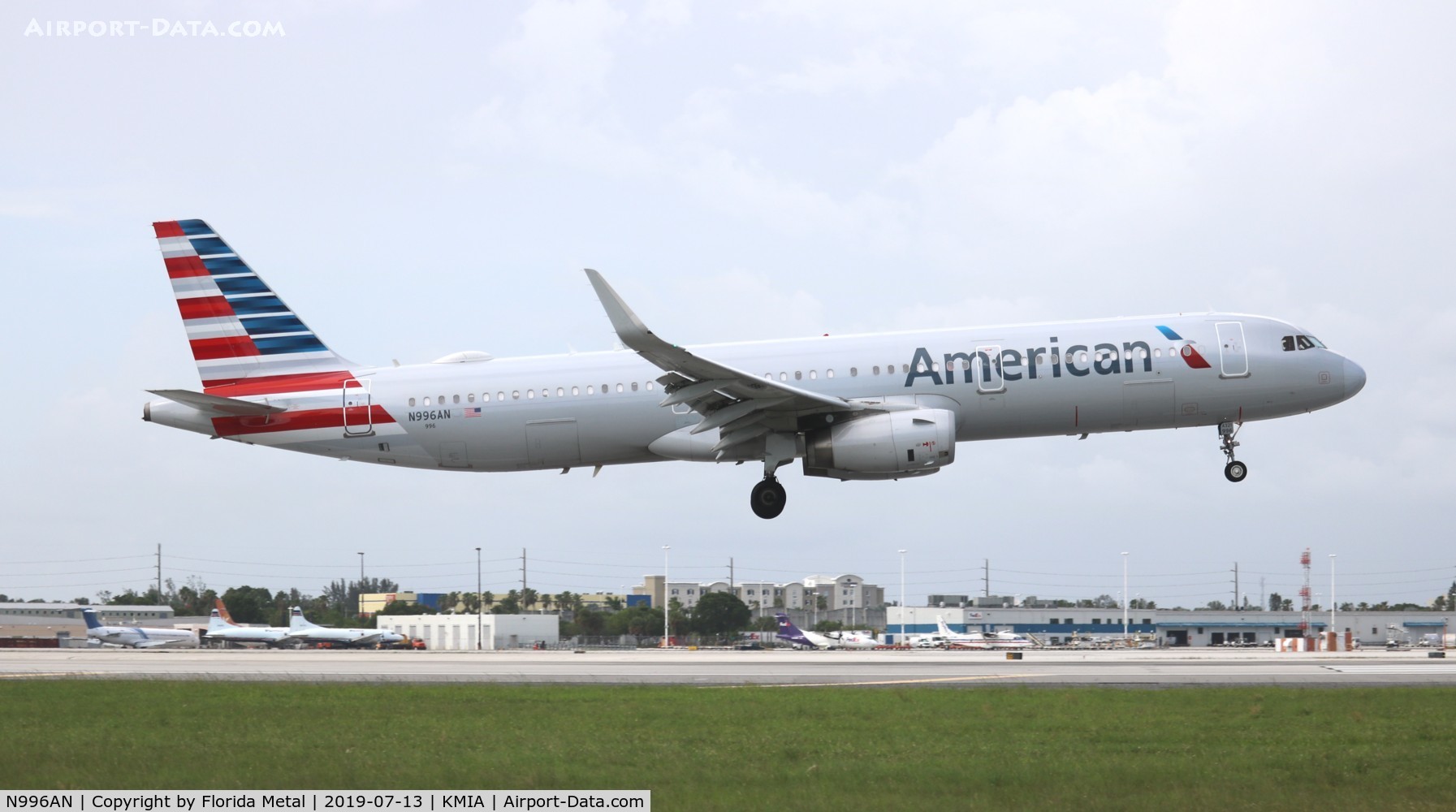 N996AN, 2016 Airbus A321-231 C/N 7310, American