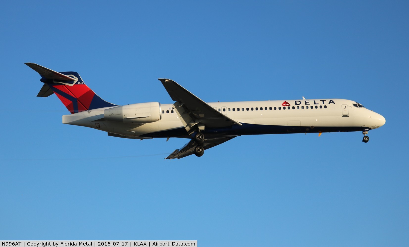 N996AT, 2002 Boeing 717-200 C/N 55140, Delta