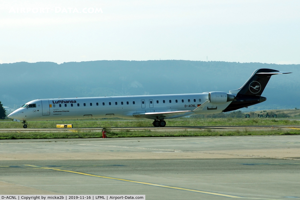 D-ACNL, 2010 Bombardier CRJ-900 NG (CL-600-2D24) C/N 15252, Taxiing