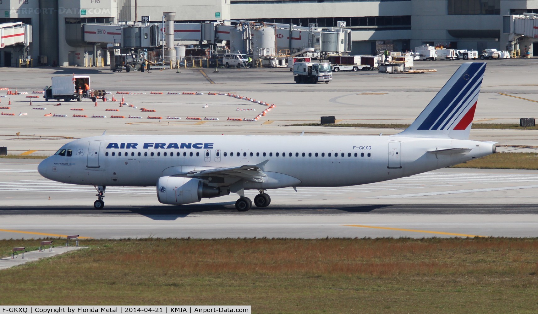 F-GKXQ, 2009 Airbus A320-214 C/N 3777, MIA 2014