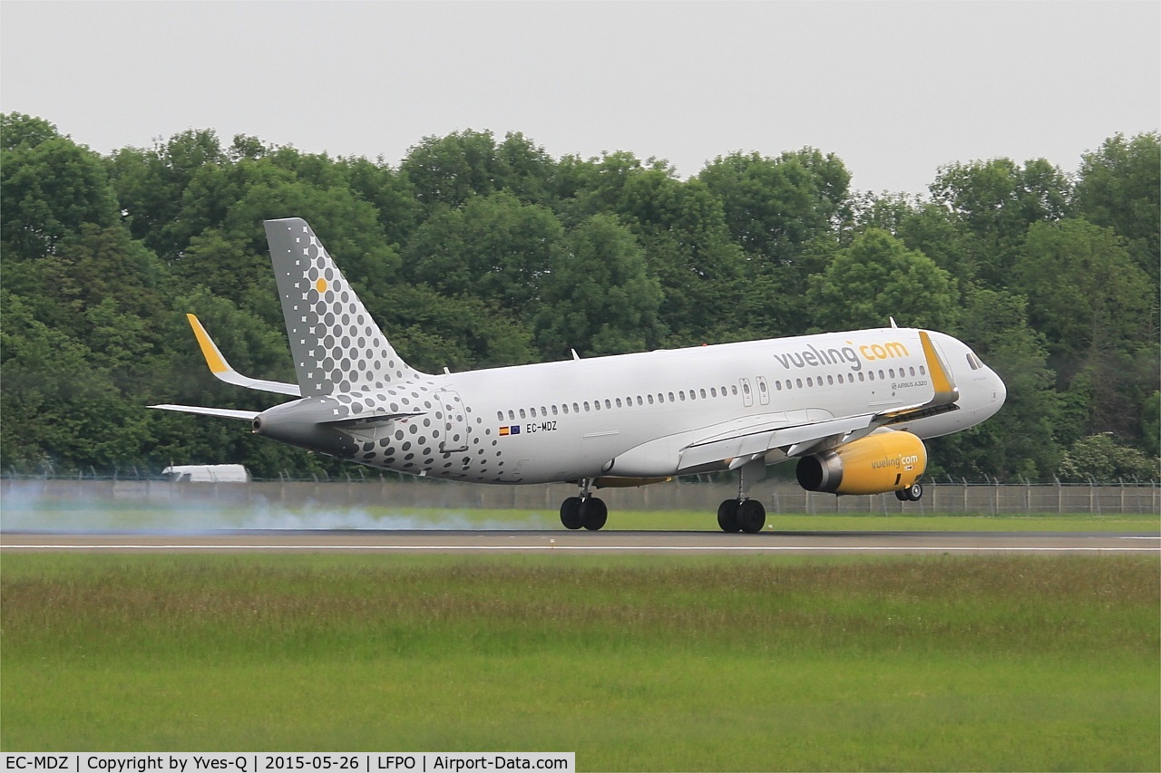 EC-MDZ, 2014 Airbus A320-232 C/N 6377, Airbus A320-232, Landing rwy 06, Paris-Orly airport (LFPO-ORY)