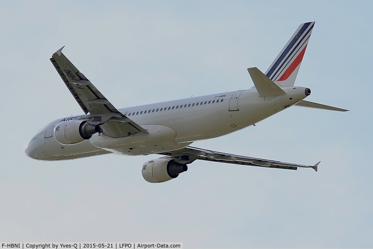 F-HBNI, 2011 Airbus A320-214 C/N 4820, Airbus A320-214, Take off Rwy 24, Paris-Orly Airport (LFPO-ORY)