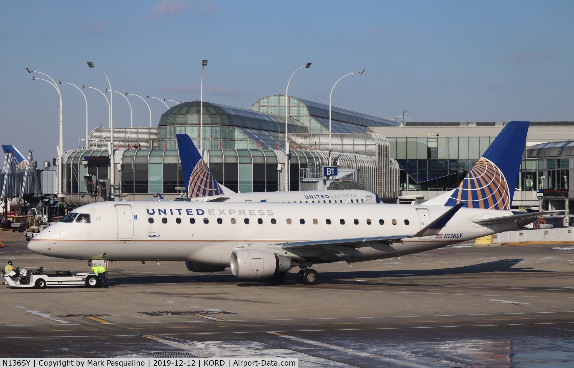 N136SY, 2015 Embraer 175LR (ERJ-170-200LR) C/N 17000462, ERJ-170-200LR