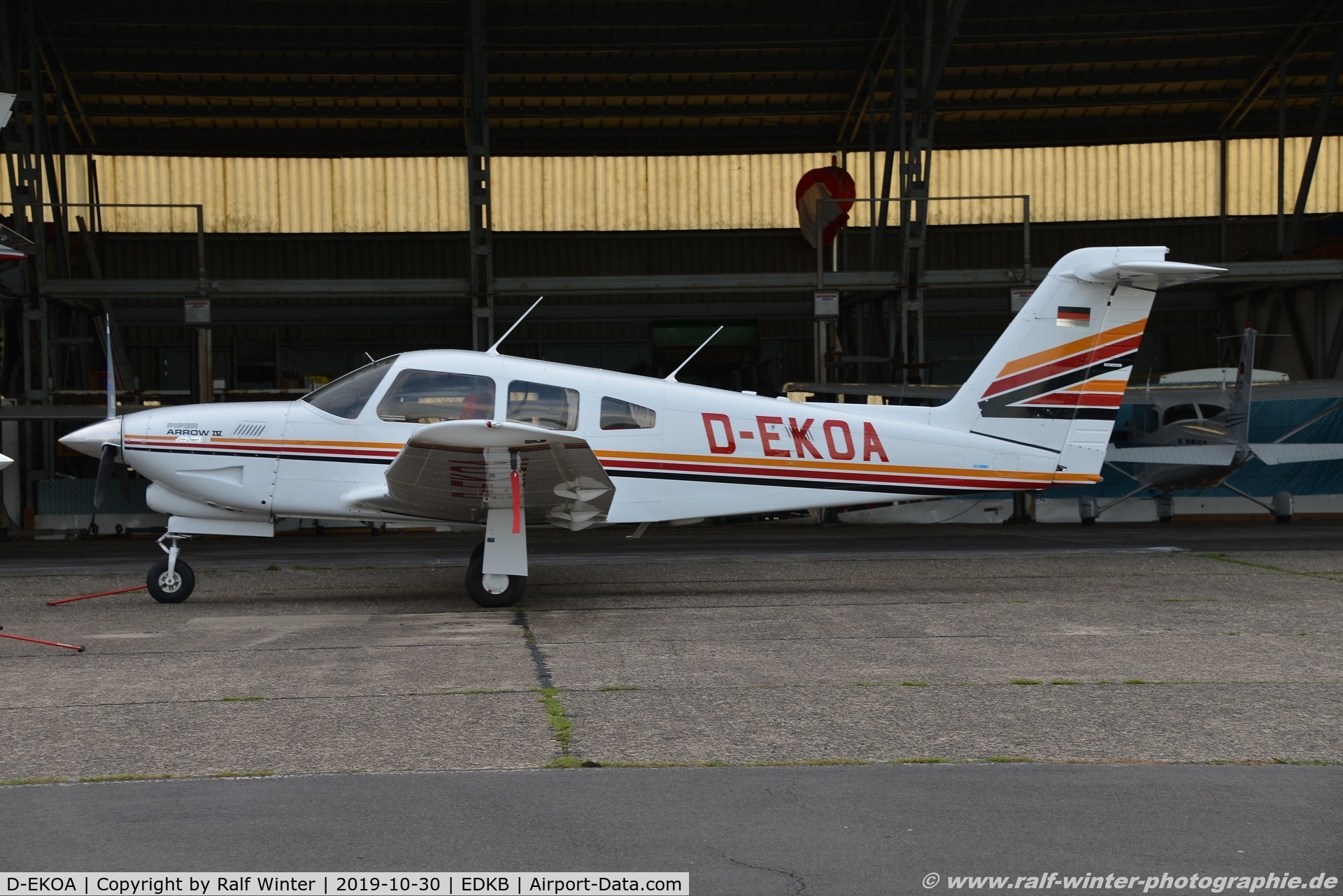 D-EKOA, 1981 Piper PA-28RT-201T Turbo Arrow IV Arrow IV C/N 28R-8131112, Piper PA-28RT-201T Turbo Arrow 4 - Private - 28R8131112 - D-EKOA - 30.10.2019 - EDKB
