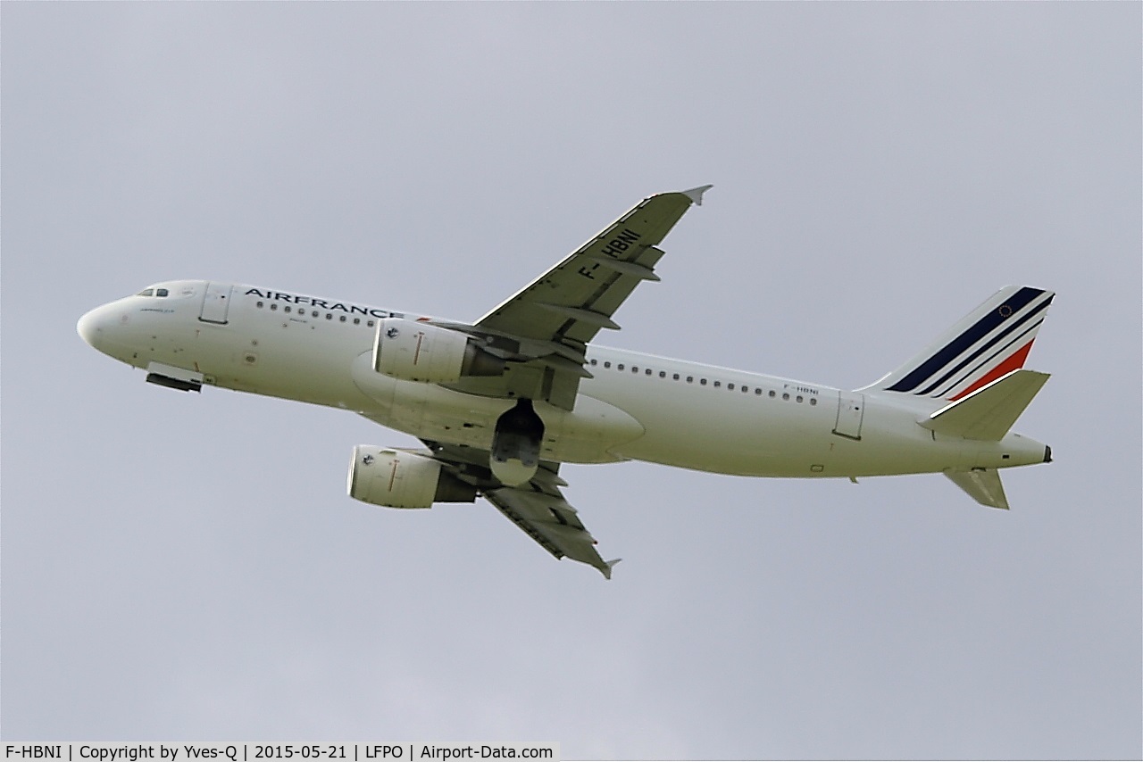 F-HBNI, 2011 Airbus A320-214 C/N 4820, Airbus A320-214, Take off Rwy 24, Paris-Orly Airport (LFPO-ORY)