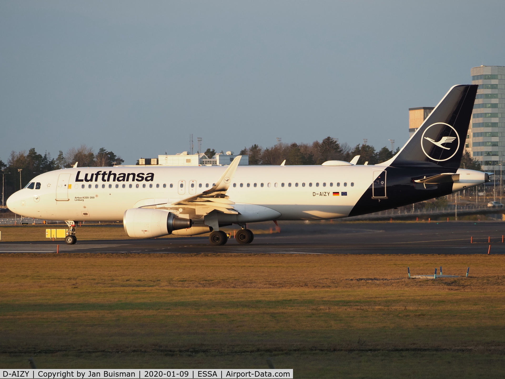 D-AIZY, 2013 Airbus A320-214 C/N 5769, Lufthansa