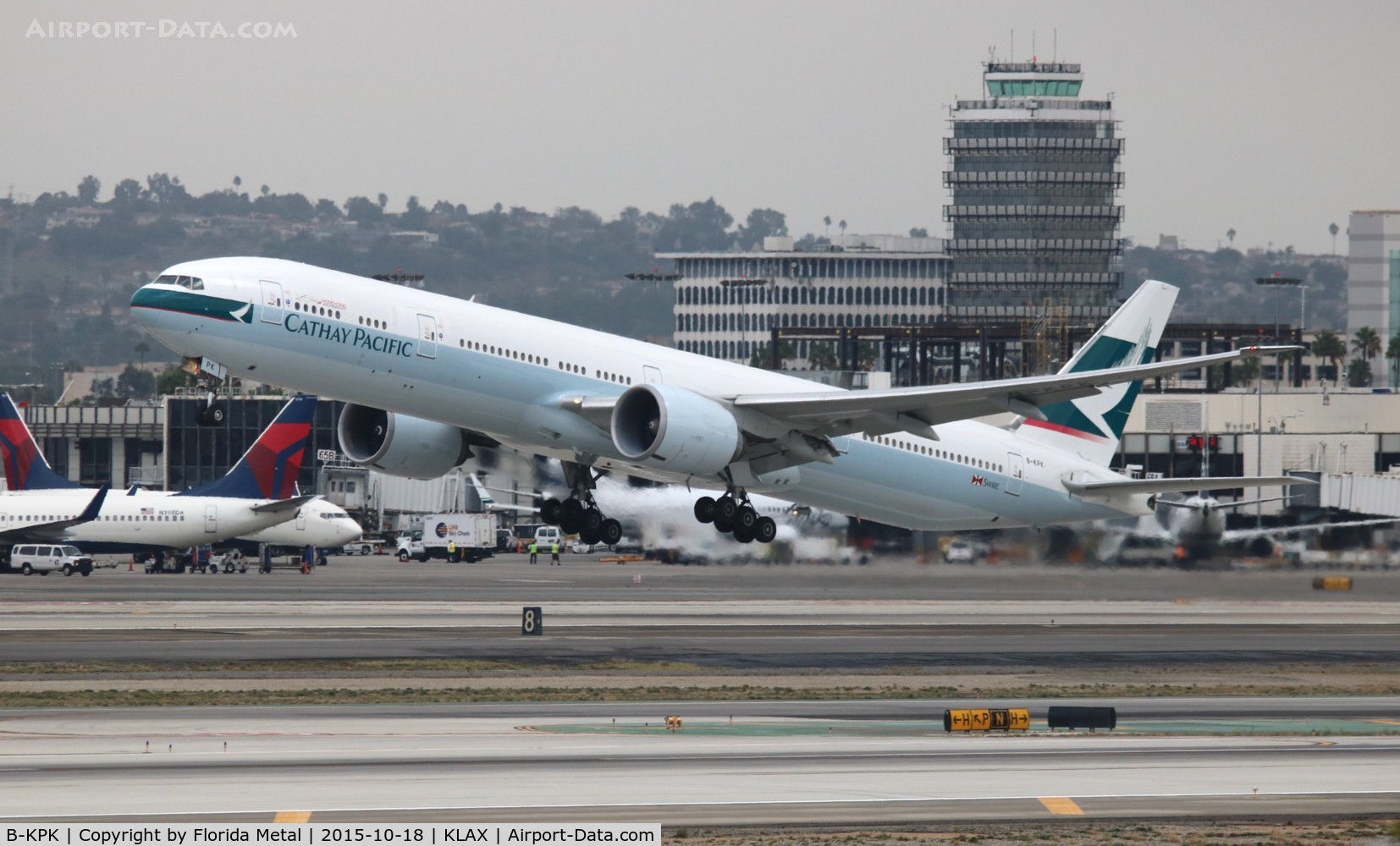 B-KPK, 2009 Boeing 777-367/ER C/N 36158, LAX 2015