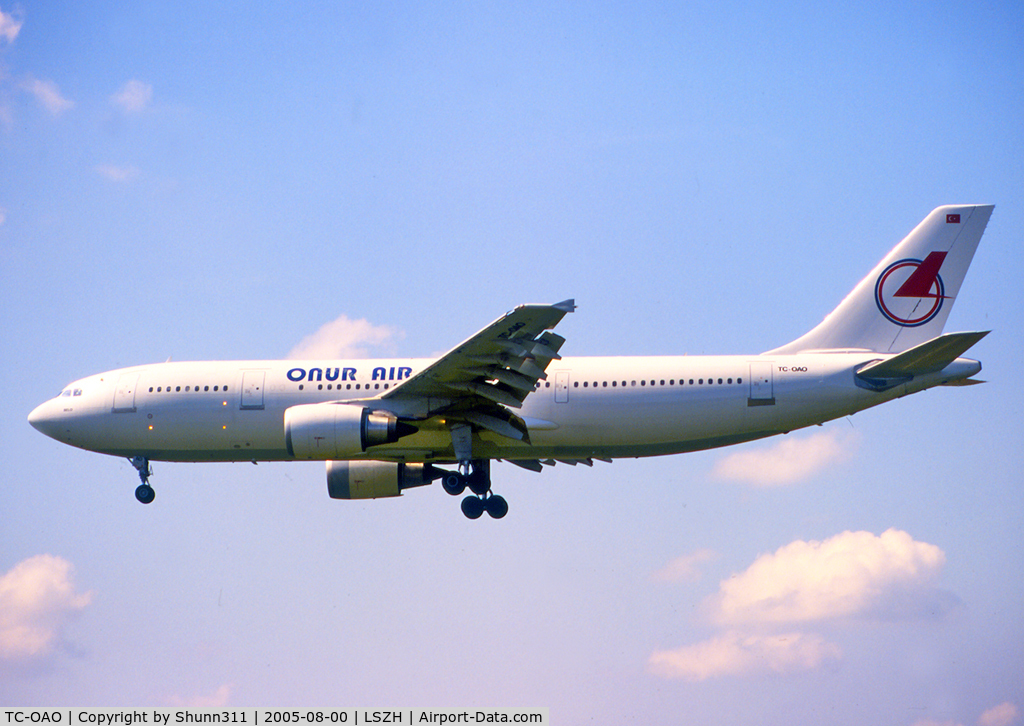 TC-OAO, 1996 Airbus A300B4-605R C/N 764, Landing rwy 32