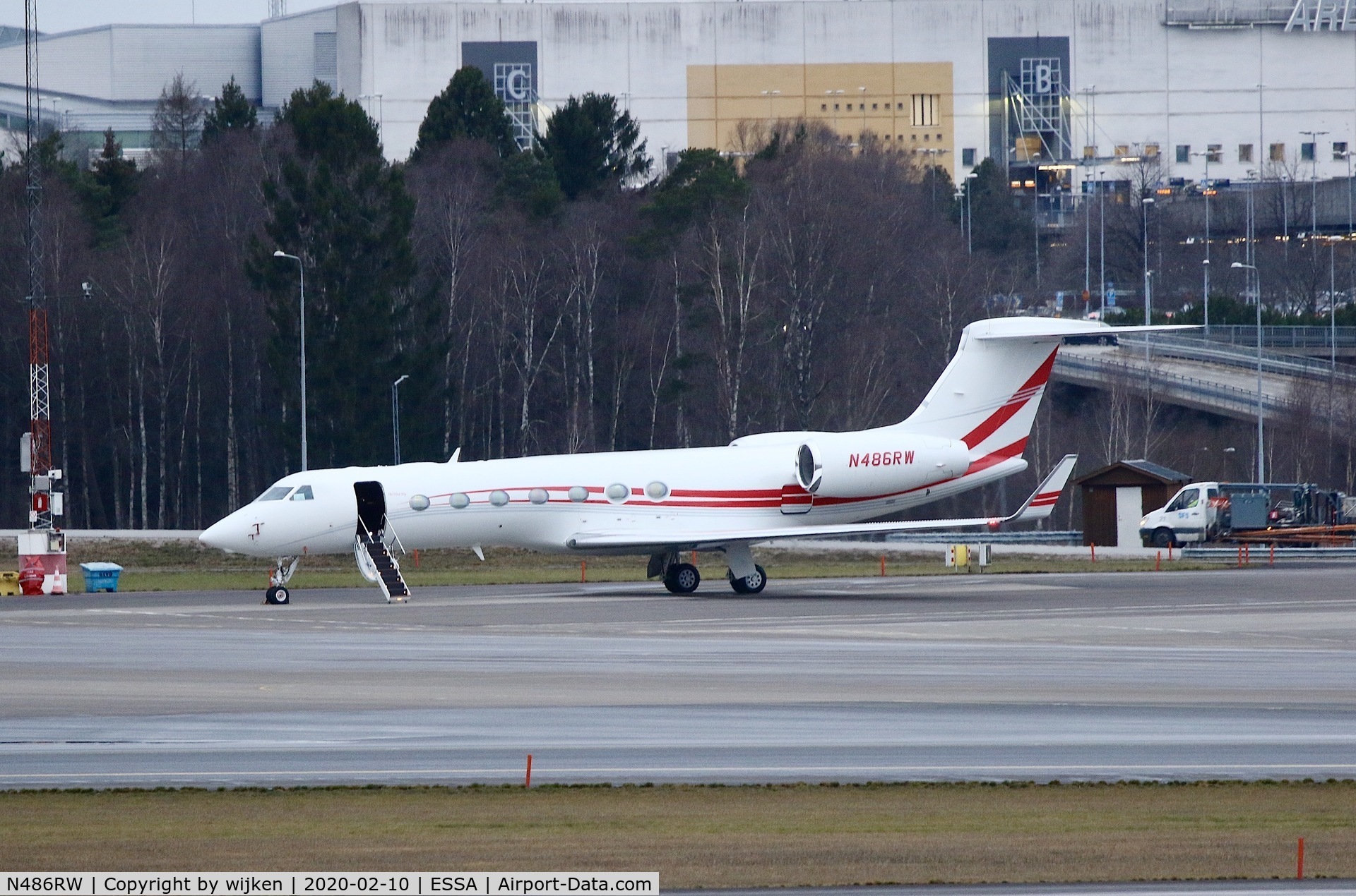 N486RW, 2014 Gulfstream Aerospace GV-SP (G550) C/N 5484, Ramp M
