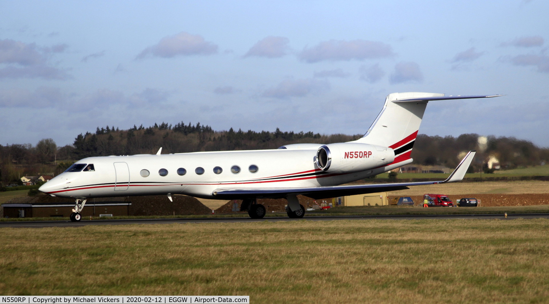 N550RP, 2008 Gulfstream Aerospace GV-SP (G550) C/N 5184, departing from runway 26