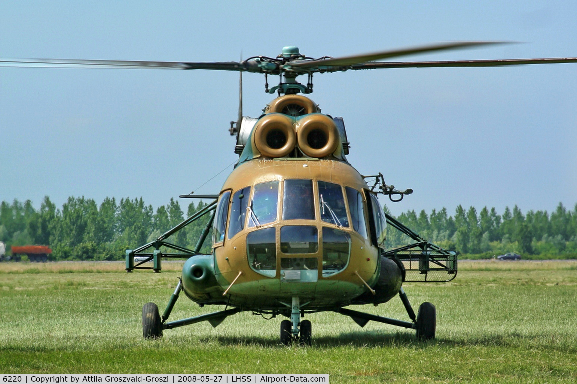 6220, 1980 Mil Mi-8T Hip C/N 226220, LHSS - Szolnok-Szandaszölös Airport, Hungary