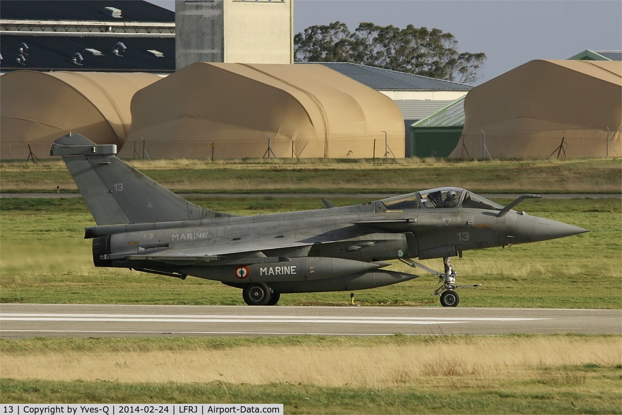 13, Dassault Rafale M C/N 13, Dassault Rafale M, Taxiing after landing rwy 26, Landivisiau Naval Air Base (LFRJ)