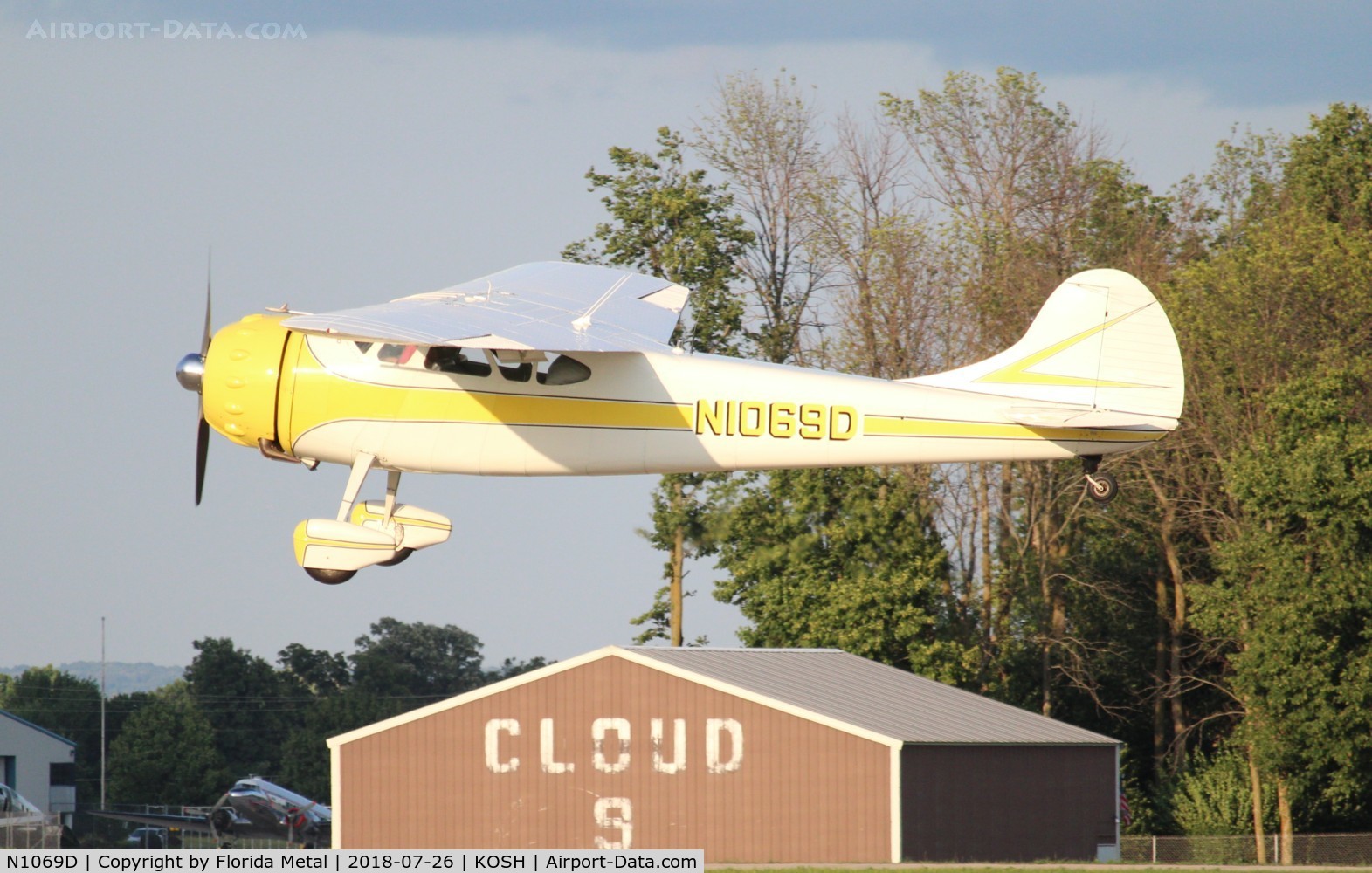 N1069D, 1951 Cessna 195A C/N 7681, Cessna 195A
