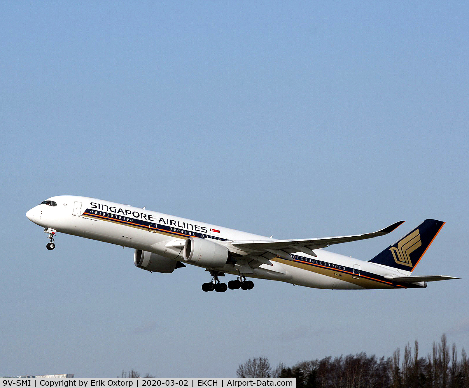 9V-SMI, 2016 Airbus A350-941 C/N 077, 9V-SMI taking off rw 22R