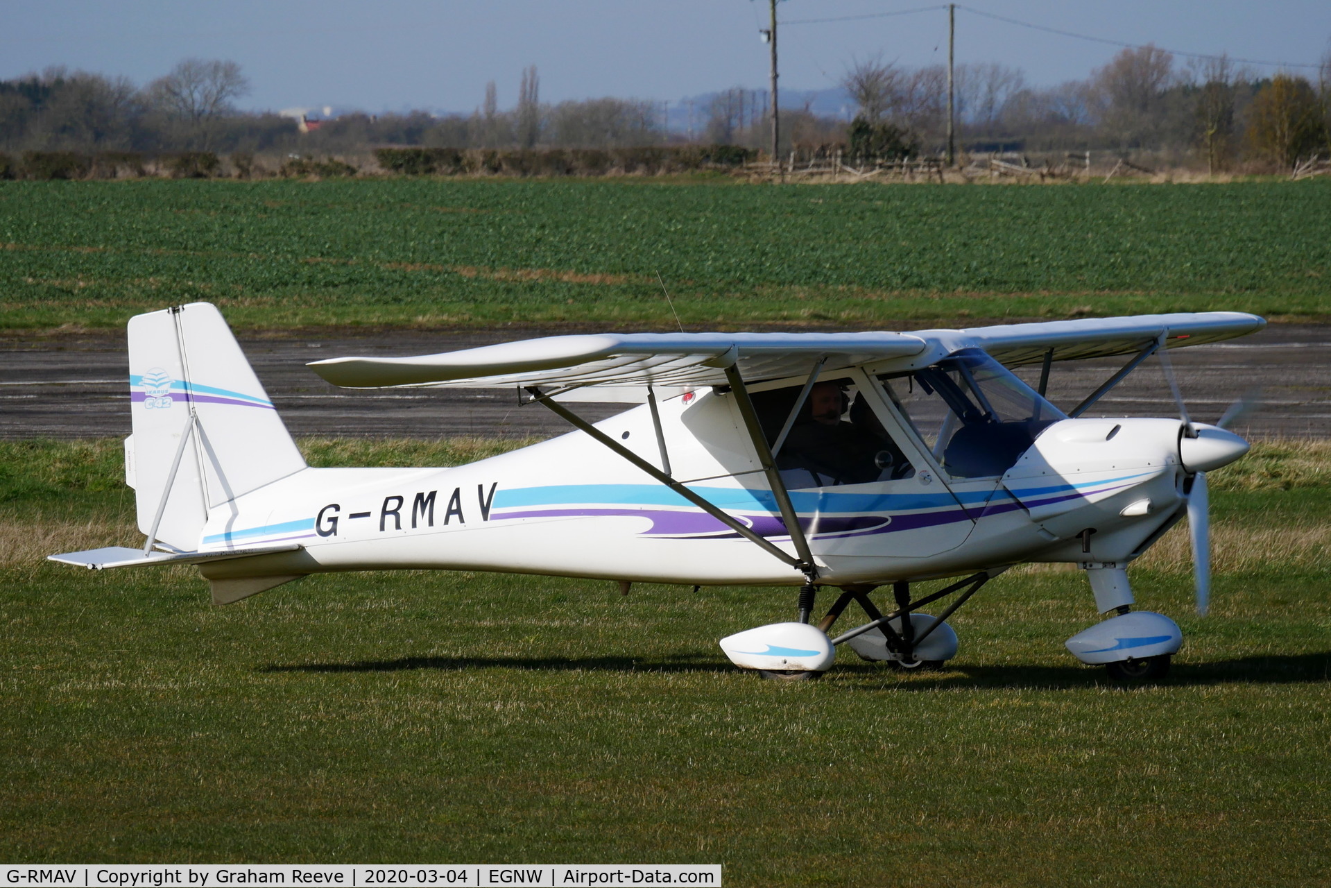 G-RMAV, 2015 Comco Ikarus C42 C/N 1502-7358, Just landed at Wickenby.