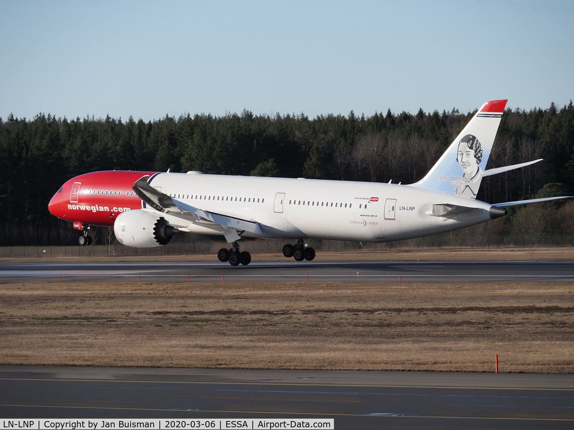 LN-LNP, 2017 Boeing 787-9 Dreamliner C/N 63310, Norwegian