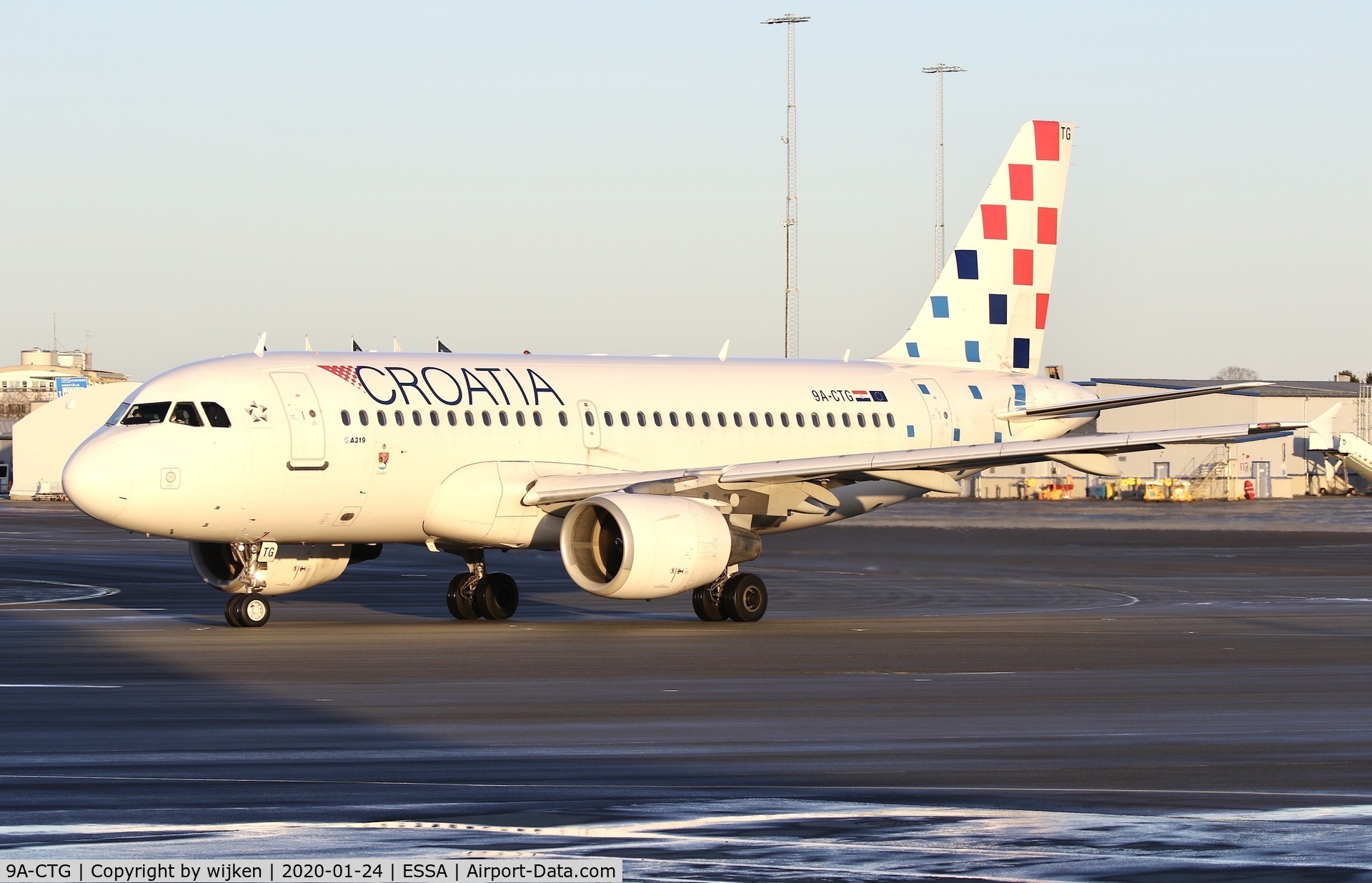 9A-CTG, 1998 Airbus A319-112 C/N 767, Taxiway U