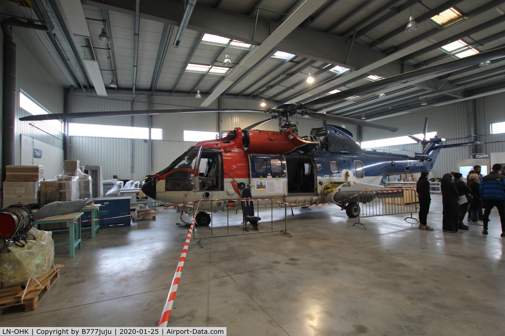 LN-OHK, 2004 Eurocopter AS-332L-2 C/N 2613, for Trainig at CFA Bonneuil en France