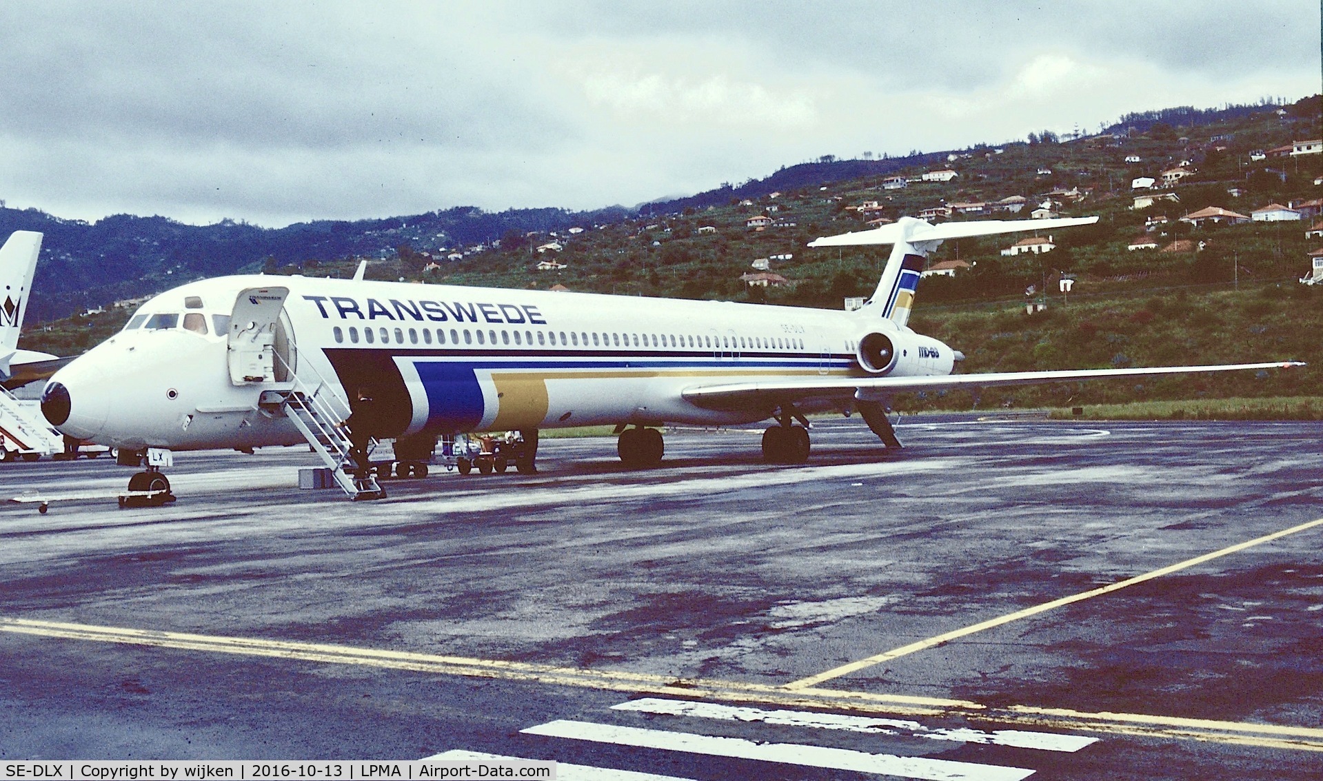 SE-DLX, 1993 McDonnell Douglas MD-83 (DC-9-83) C/N 49966, Rampshot