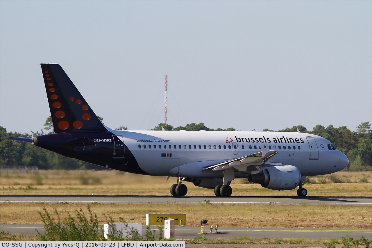 OO-SSG, 2000 Airbus A319-112 C/N 1160, Airbus A319-112, Take off run rwy 05, Bordeaux Mérignac airport (LFBD-BOD)