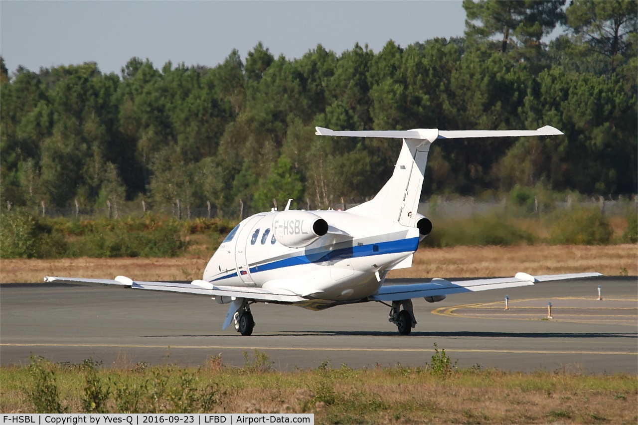 F-HSBL, 2014 Embraer EMB-500 Phenom 100 C/N 50000353, Embraer EMB-500 Phenom 100, Lining up rwy 05, Bordeaux Mérignac airport (LFBD-BOD)