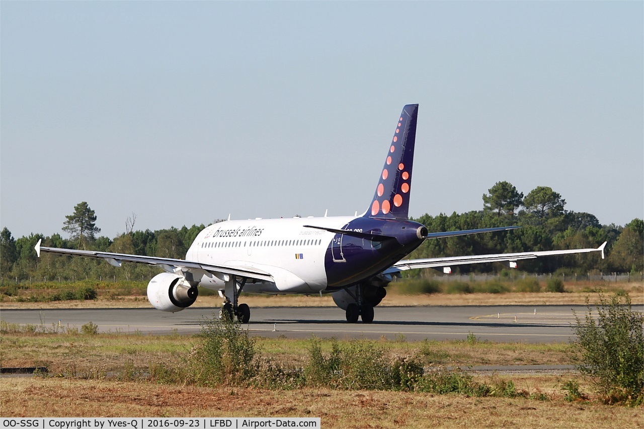 OO-SSG, 2000 Airbus A319-112 C/N 1160, Airbus A319-112, Lining up rwy 05, Bordeaux Mérignac airport (LFBD-BOD)