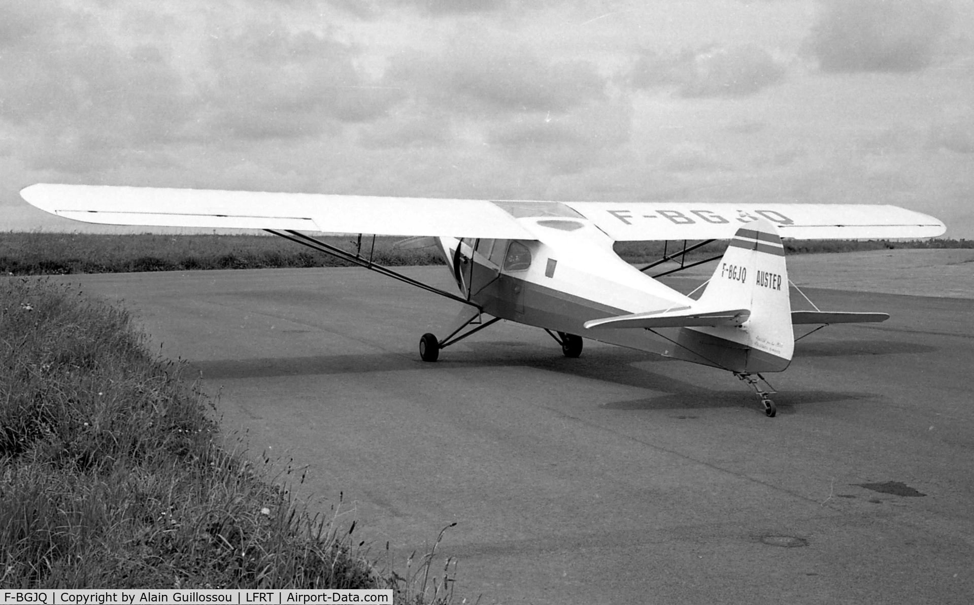 F-BGJQ, 1946 Auster J-2 Arrow C/N 2378, Owner in 1965 : Aéroclub des Côtes du Nord