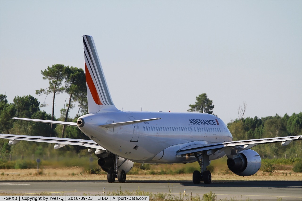 F-GRXB, 2001 Airbus A319-111 C/N 1645, Airbus A319-111, Lining up rwy 05, Bordeaux Mérignac airport (LFBD-BOD)