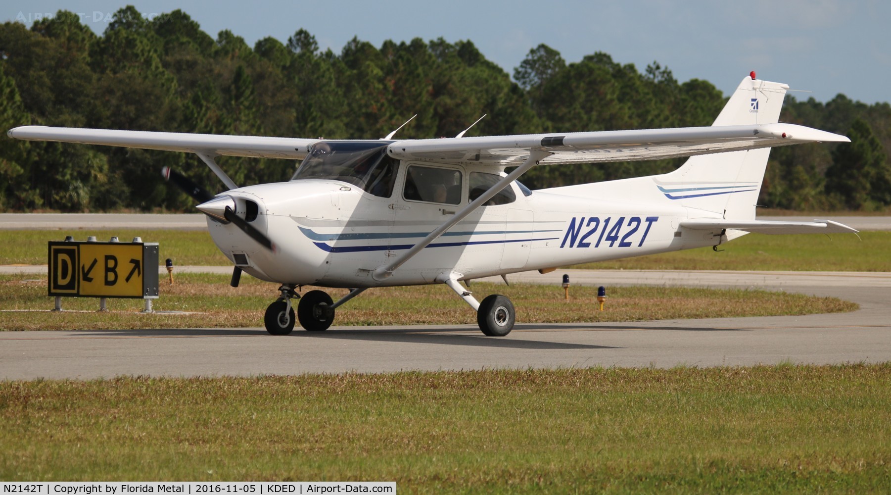 N2142T, Cessna 172S C/N 172S9521, Cessna 172S
