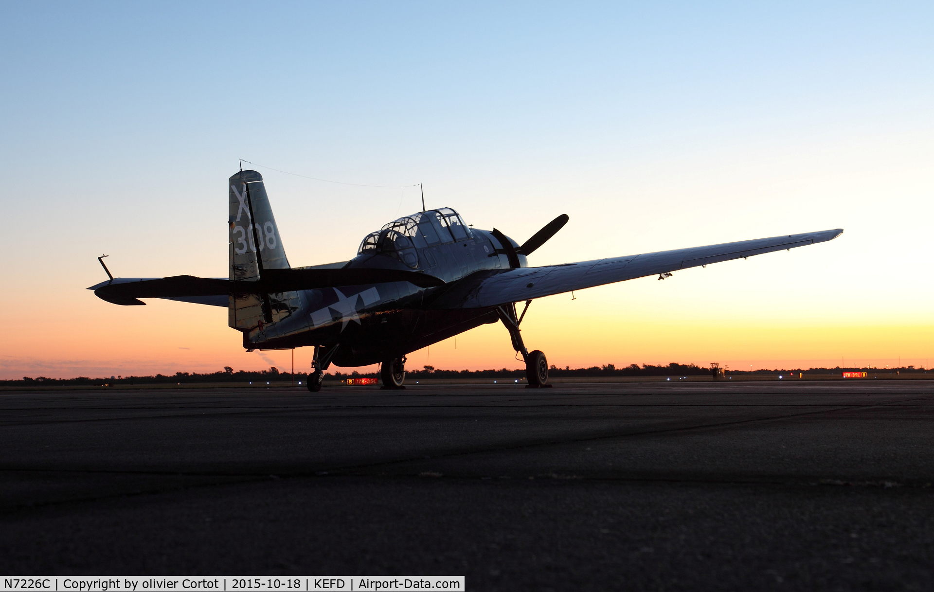 N7226C, Grumman TBM-3E Avenger C/N 85938, Houston in the morning, 2015