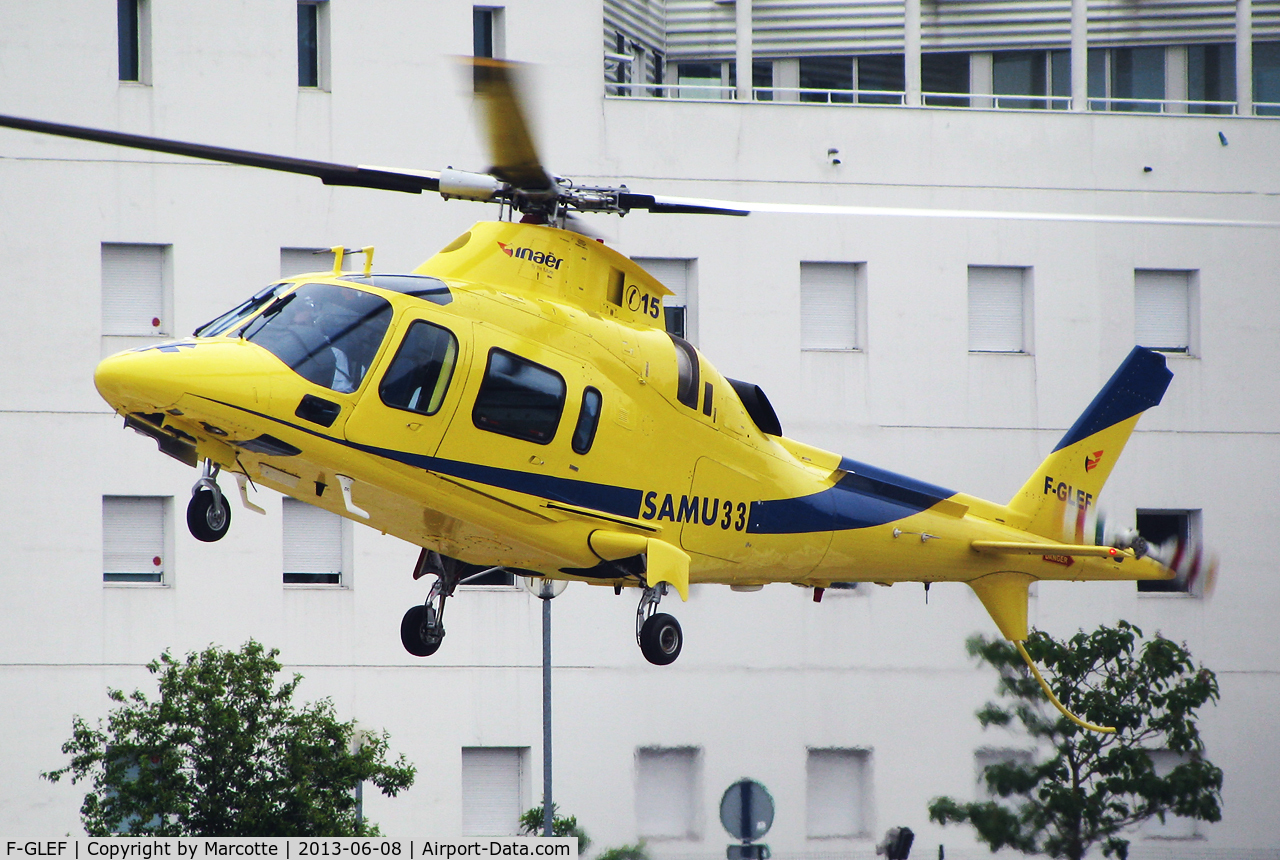 F-GLEF, 1998 Agusta A-109E Power C/N 11027, Trousseau hospital. Operated by SAMU 33 in 2013.