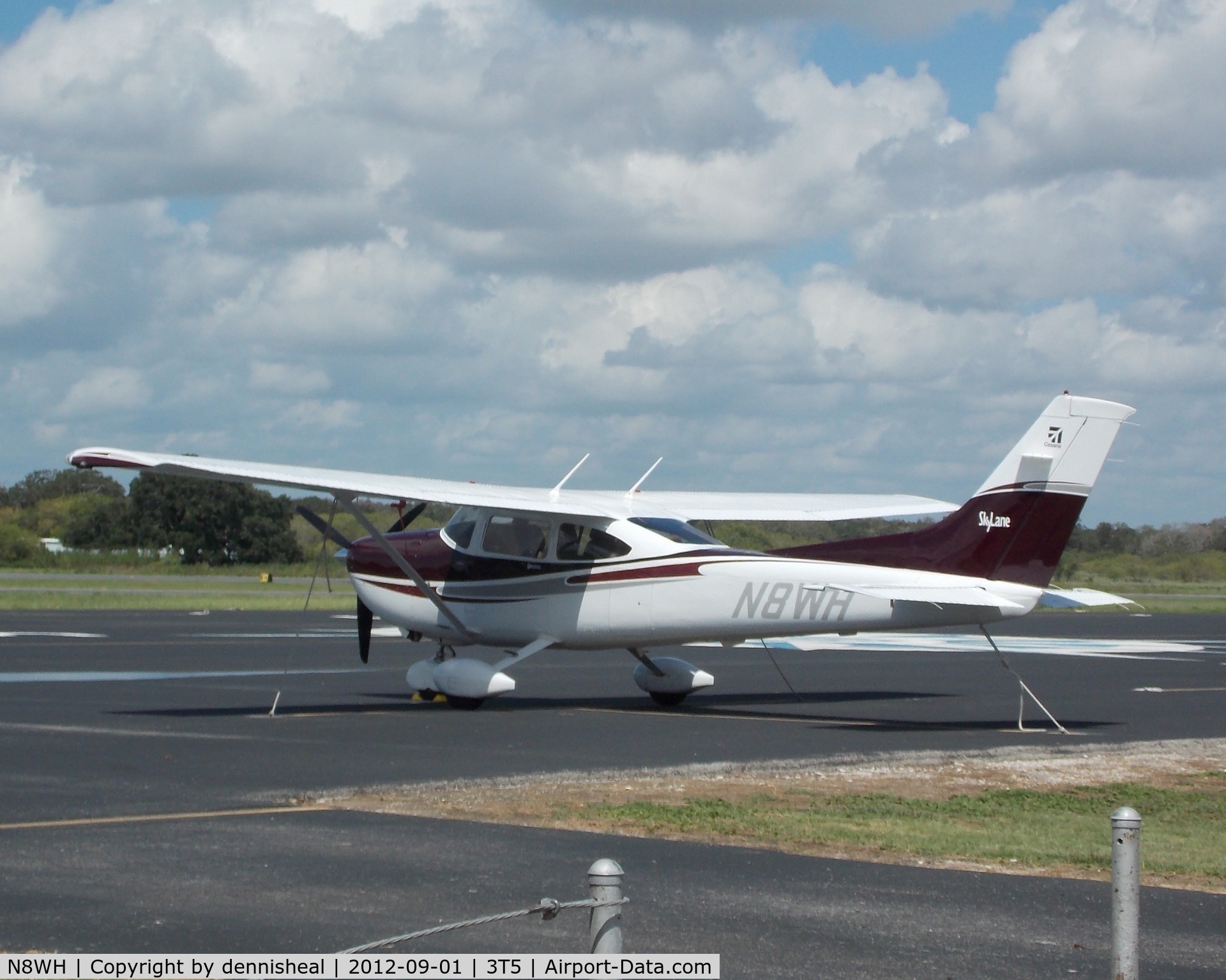 N8WH, 2004 Cessna 182T Skylane C/N 18281499, N8WH SPOTTED AT AIRPORT AND NOT LISTED ON THE PROGRAM