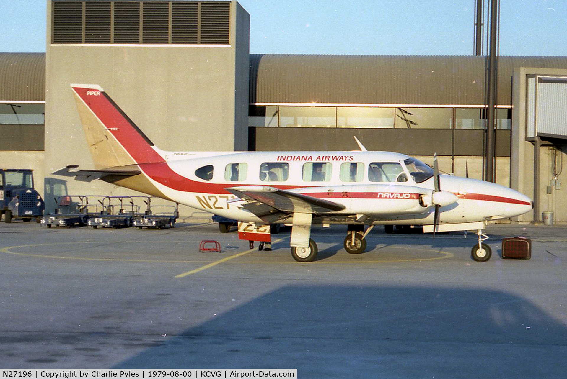 N27196, 1977 Piper PA-31-350 Chieftain C/N 31-7752095, Indiana Airways at CVG in 1979