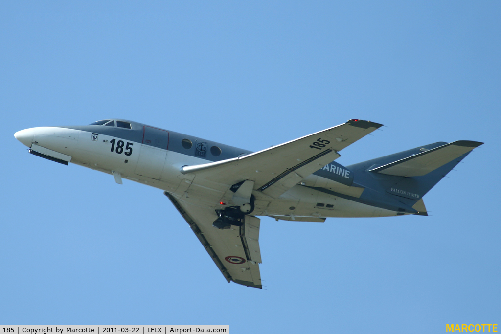 185, Dassault Falcon 10MER C/N 185, Touch & go.