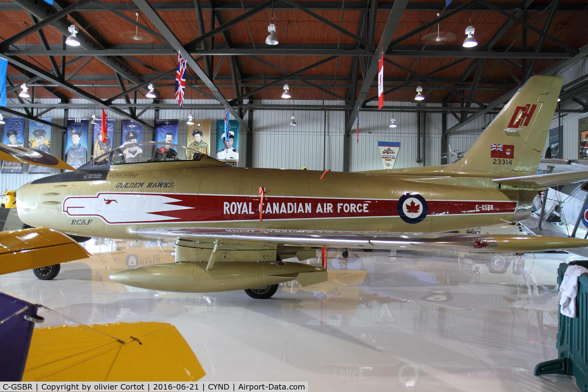 C-GSBR, 1954 Canadair CL-13 Sabre 5 C/N 1104, vintage wings of Canada