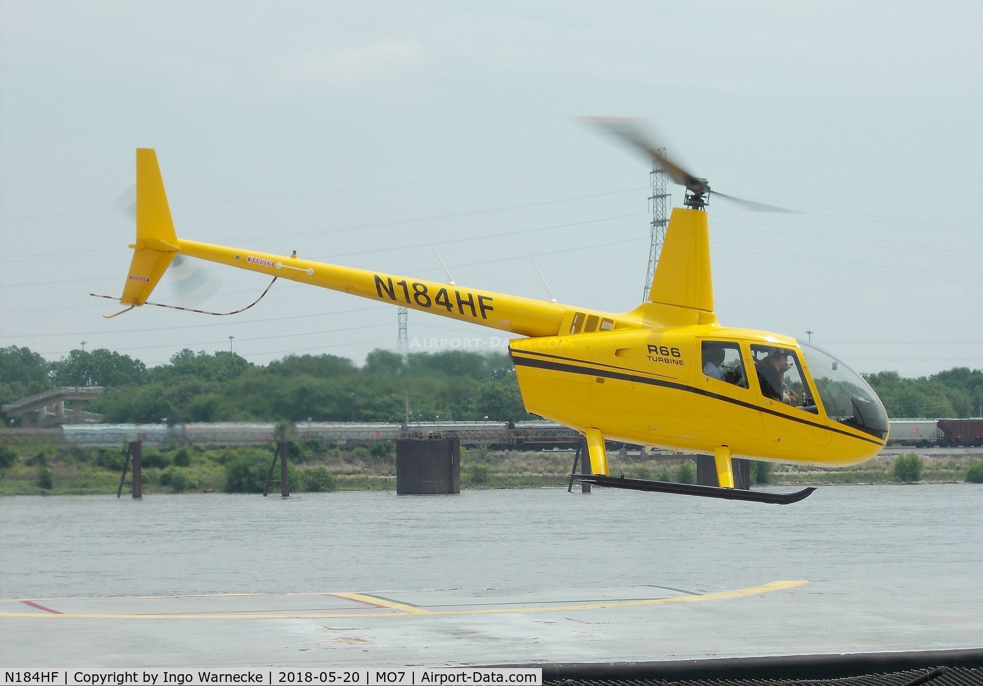 N184HF, 2012 Robinson R66 Turbine C/N 0184, Robinson R66 Turbine of Gateway Helicopter Tours at St. Louis Downtown heliport, St. Louis MO