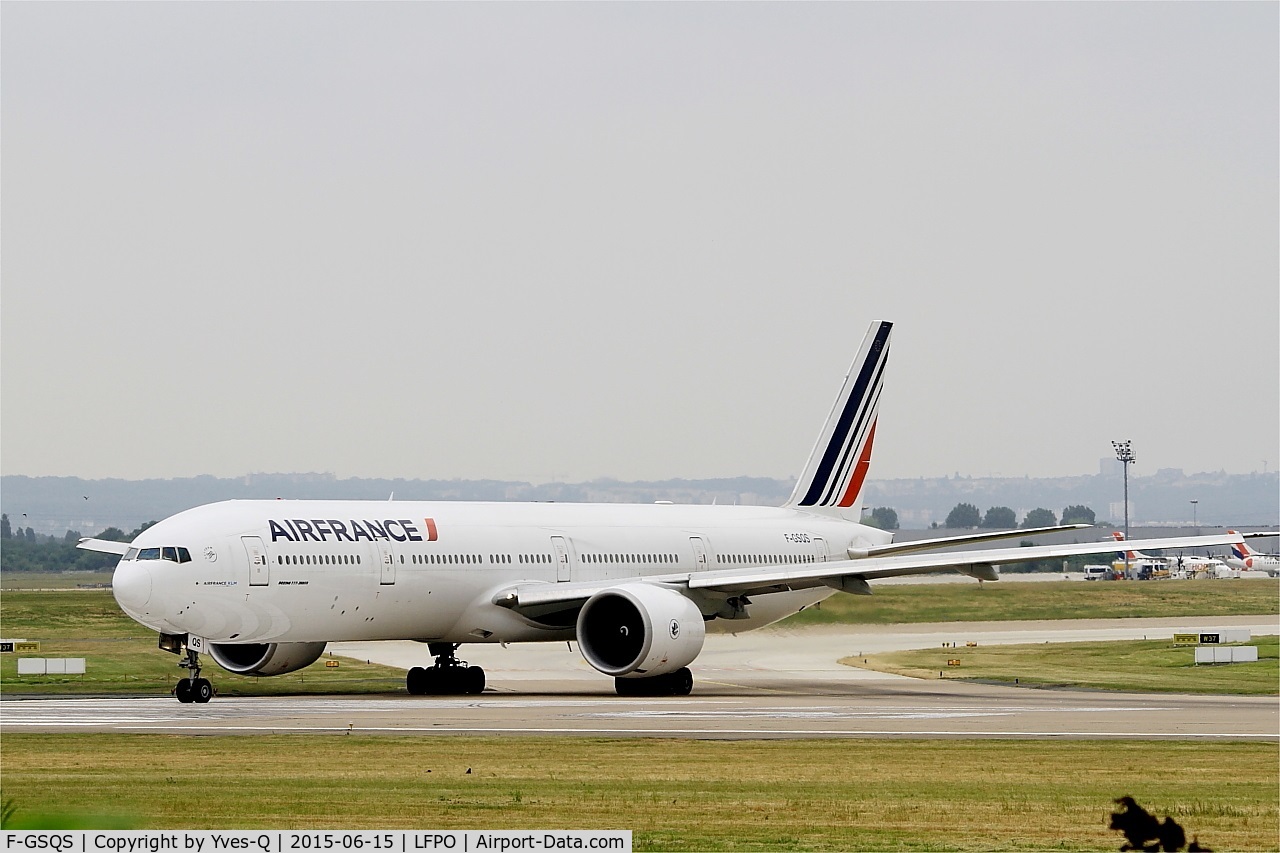 F-GSQS, 2007 Boeing 777-328/ER C/N 32962, Boeing 777-328 (ER), Lining up Rwy 08, Paris-Orly Airport (LFPO-ORY)