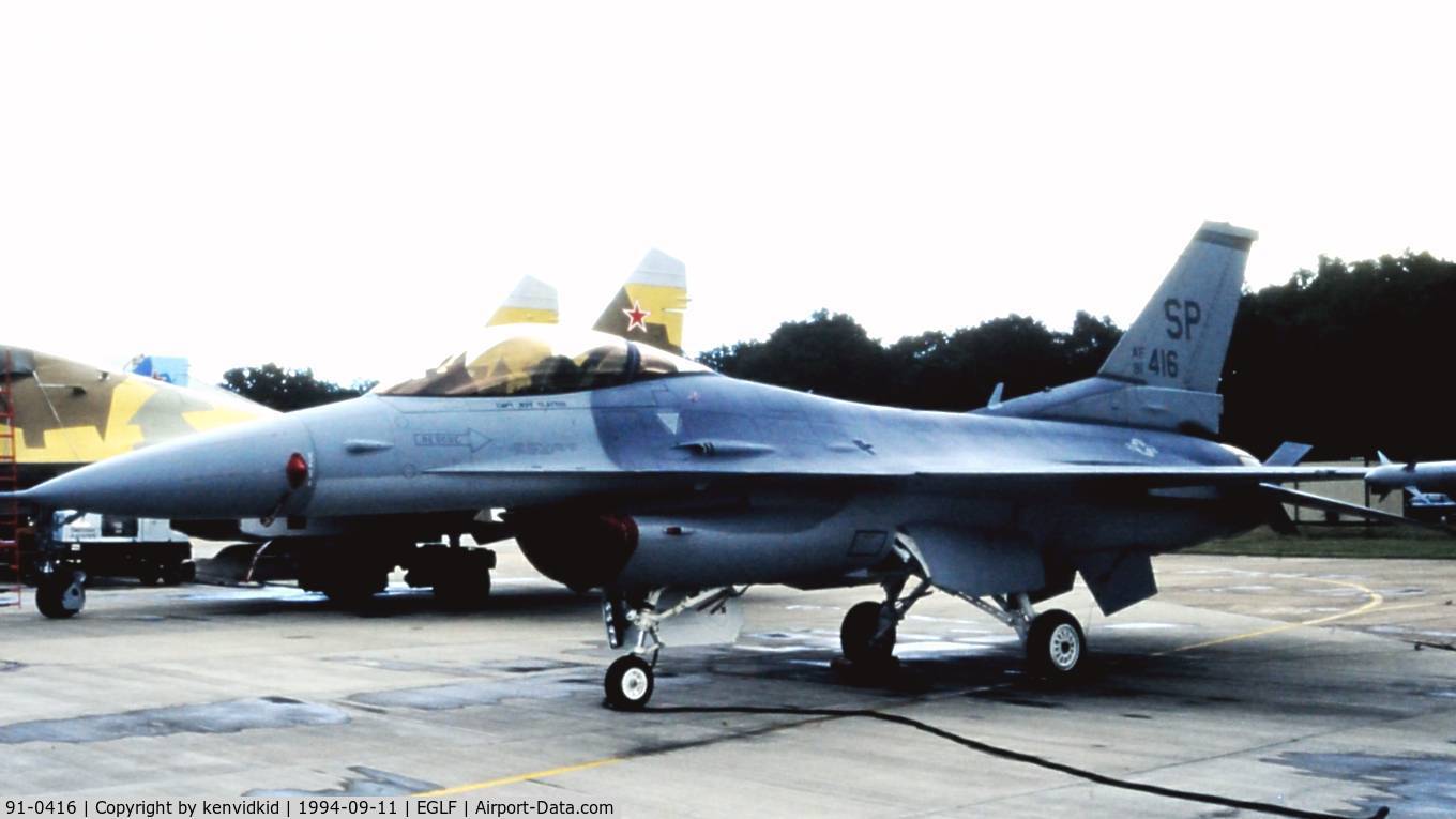 91-0416, 1994 General Dynamics F-16CJ Fighting Falcon C/N CC-114, Parked on the flight line at the 1994 Farnborough Airshow.