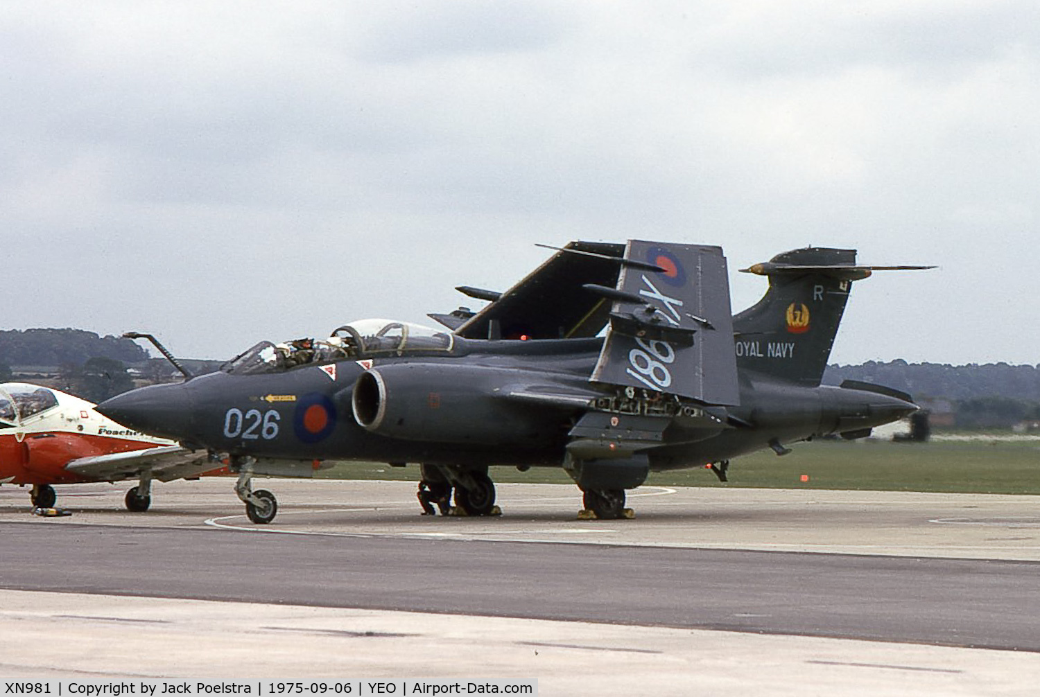 XN981, 1965 Hawker Siddeley Buccaneer S.2B C/N B3-08-63, XN981 of 809 Sqdn RN